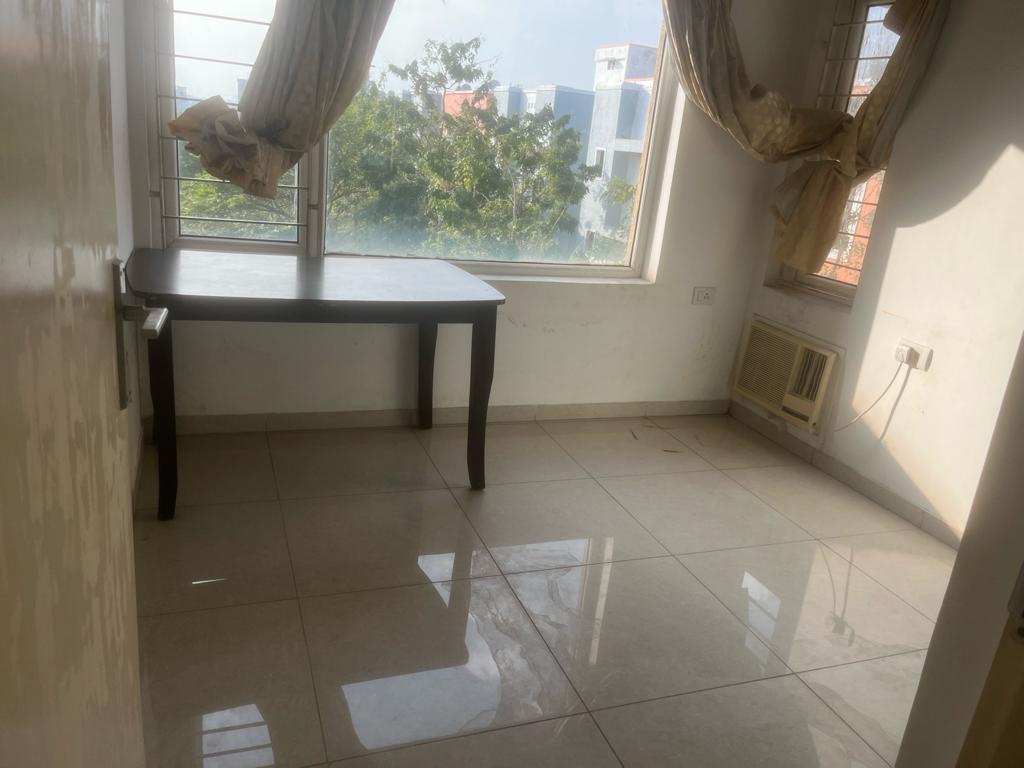 2BHK RESIDENTIAL FLAT FOR SALE SHOLINGANALLUR AT CHENNAI